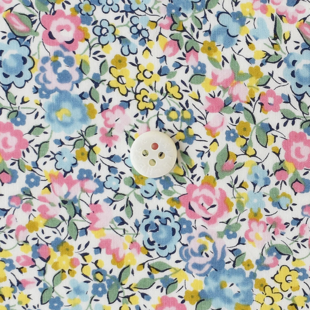 リバティプリント　Emma and Georgina ZE(ピンクブルー)