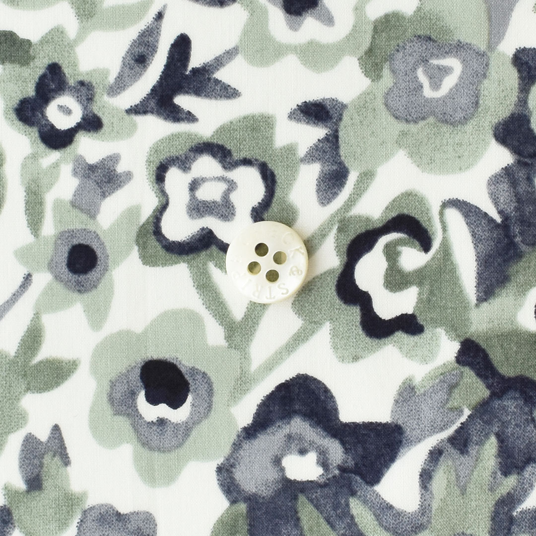 リバティプリント　Powys Garden B