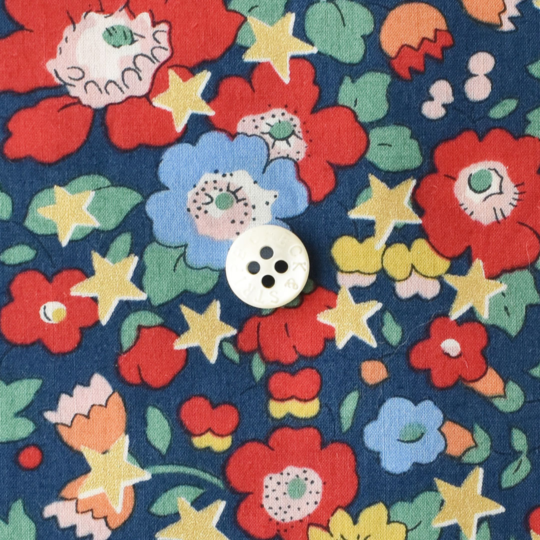 リバティプリント　Betsy Star AT