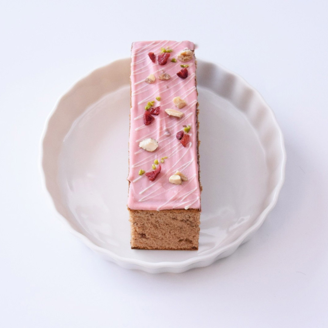 DE CARNERO CASTE いちごのピンクカステラ