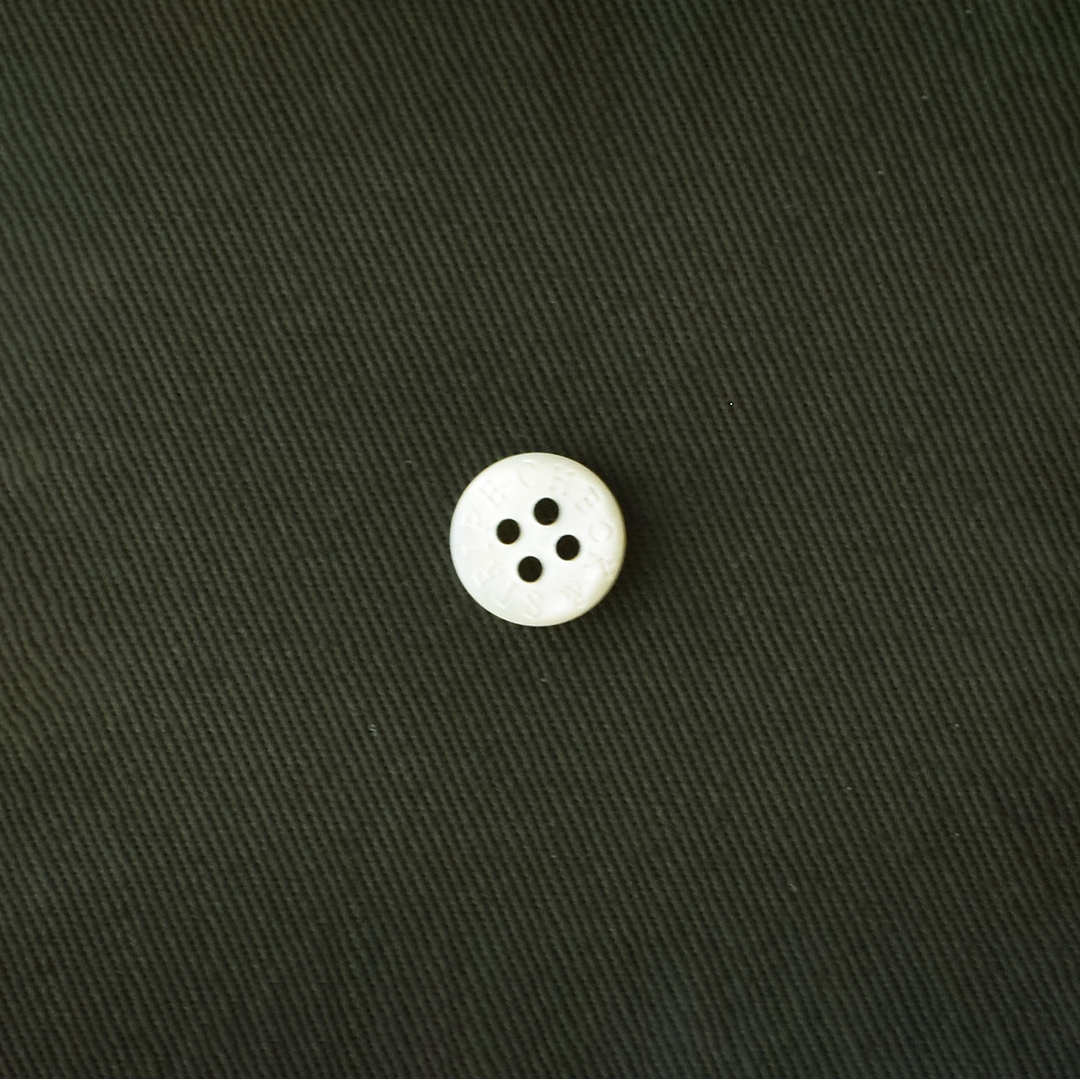 幅広ハリのあるコットンツイル　ダークカーキ