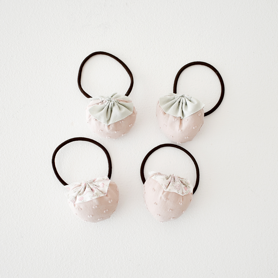 いちごのヘアゴムが４つ作れるキット