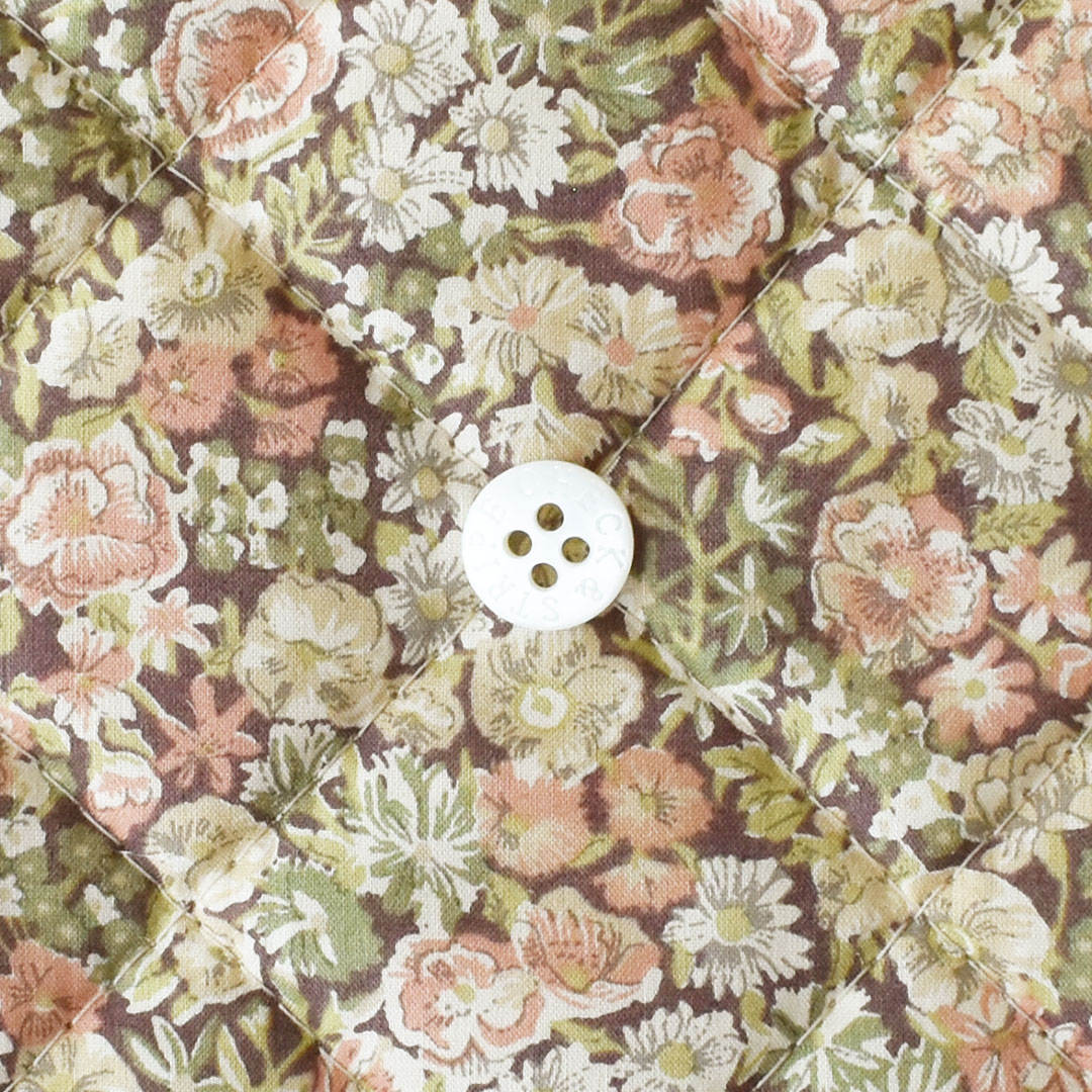 リバティプリントキルティング Chive　◎J26C(コーラルピンク系)