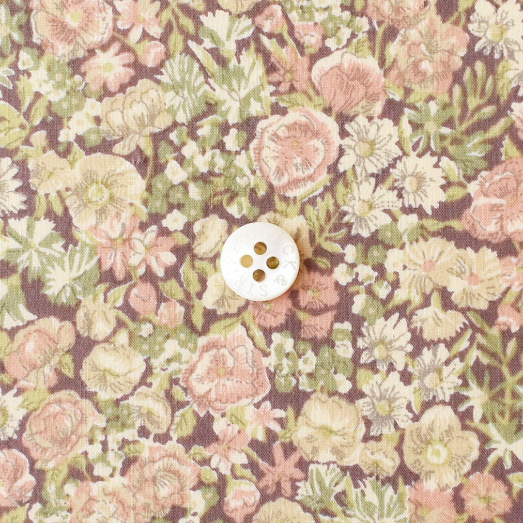 リバティプリントラミネート Chive　◎J26C(コーラルピンク系)