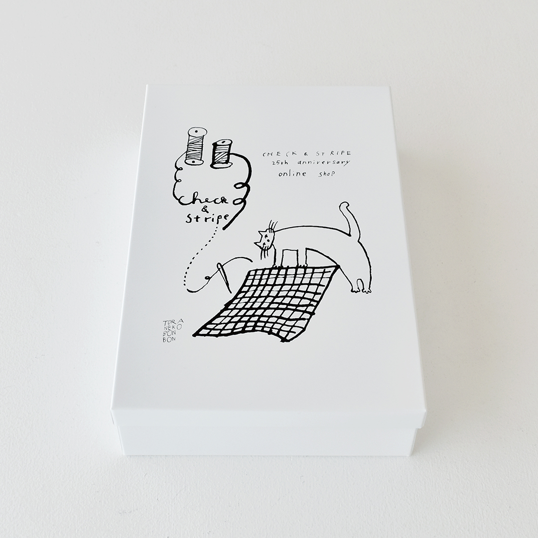 トラネコ手芸店 缶 大「SEWING CAT」