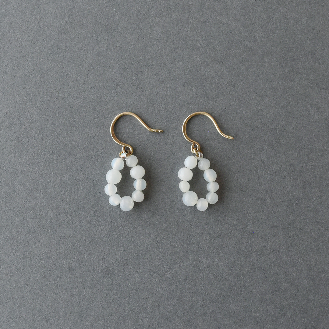 Toile×CHECK&STRIPE Dead Stock White Glass Round Beads Hook