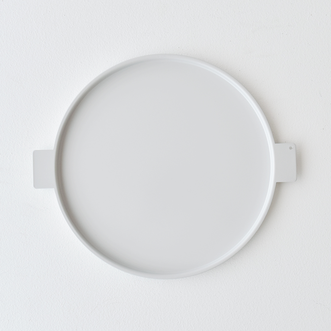 yumiko iihoshi porcelain ’Colored' aluminum tray round 225　dove white
