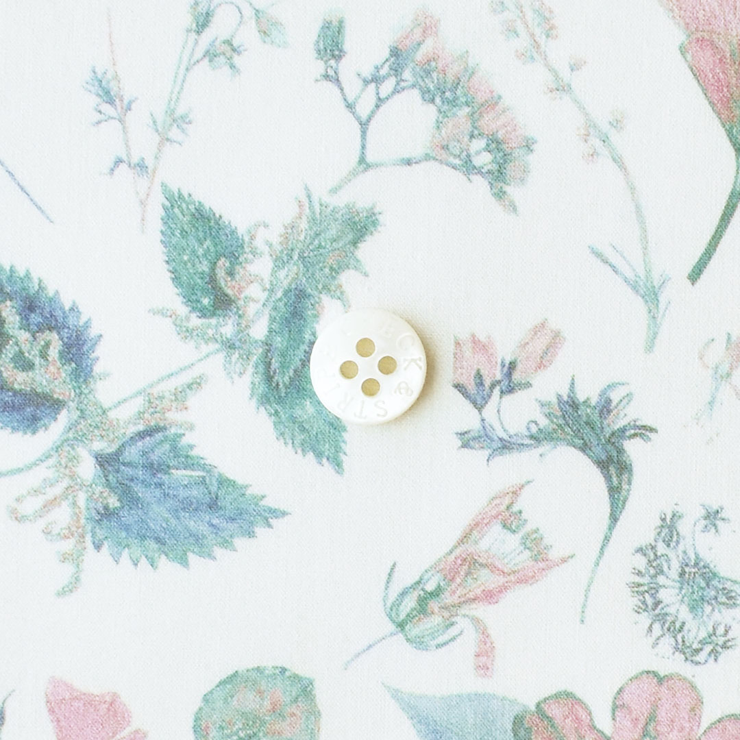 リバティプリント　Floral Eve J25C