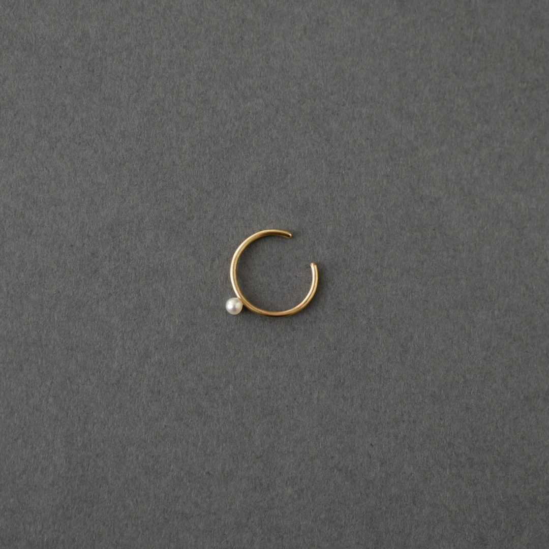 Toile Pearl Ear Cuff