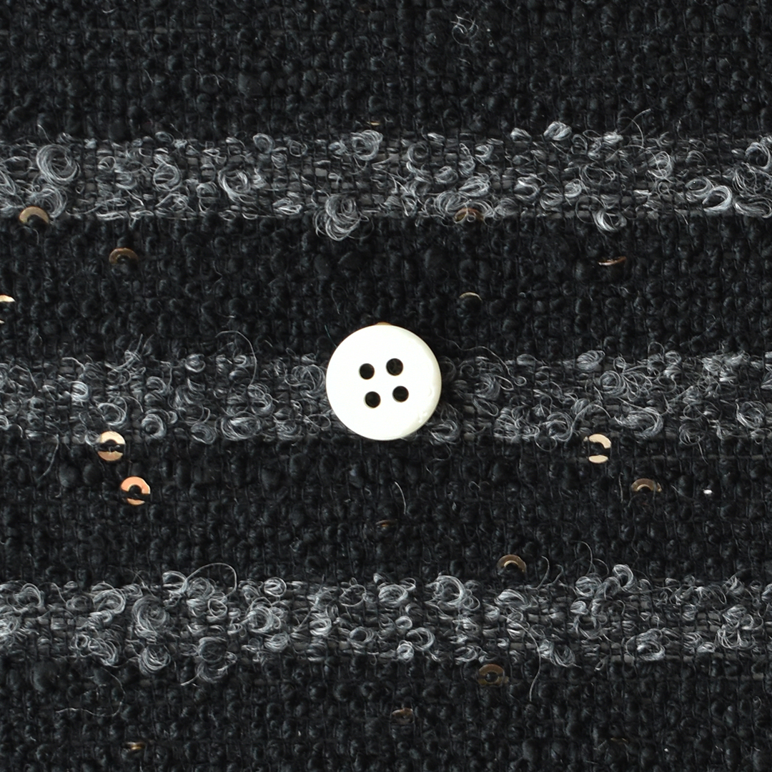 (特価)スパンコール入りの甘めに織られたツイードボーダー　ブラック×グレー