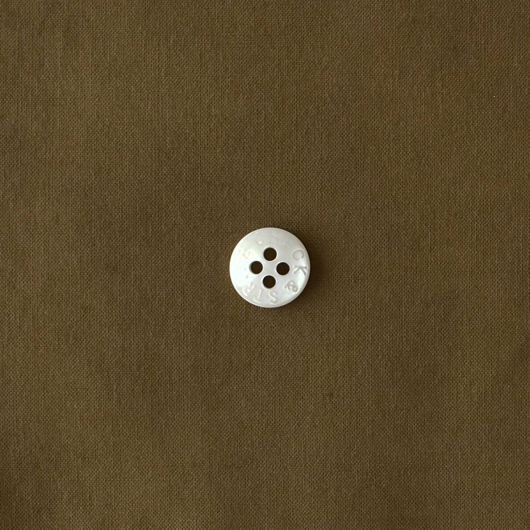 さらりとした肌触りのコットンローン　カーキベージュ