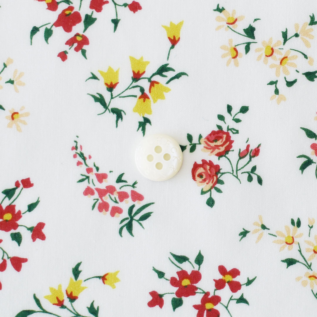 リバティプリント　★Zara BU(ホワイト地にレッド・イエロー系)