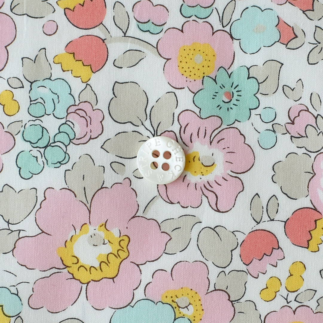 リバティプリント　Betsy XE(ピンク系)