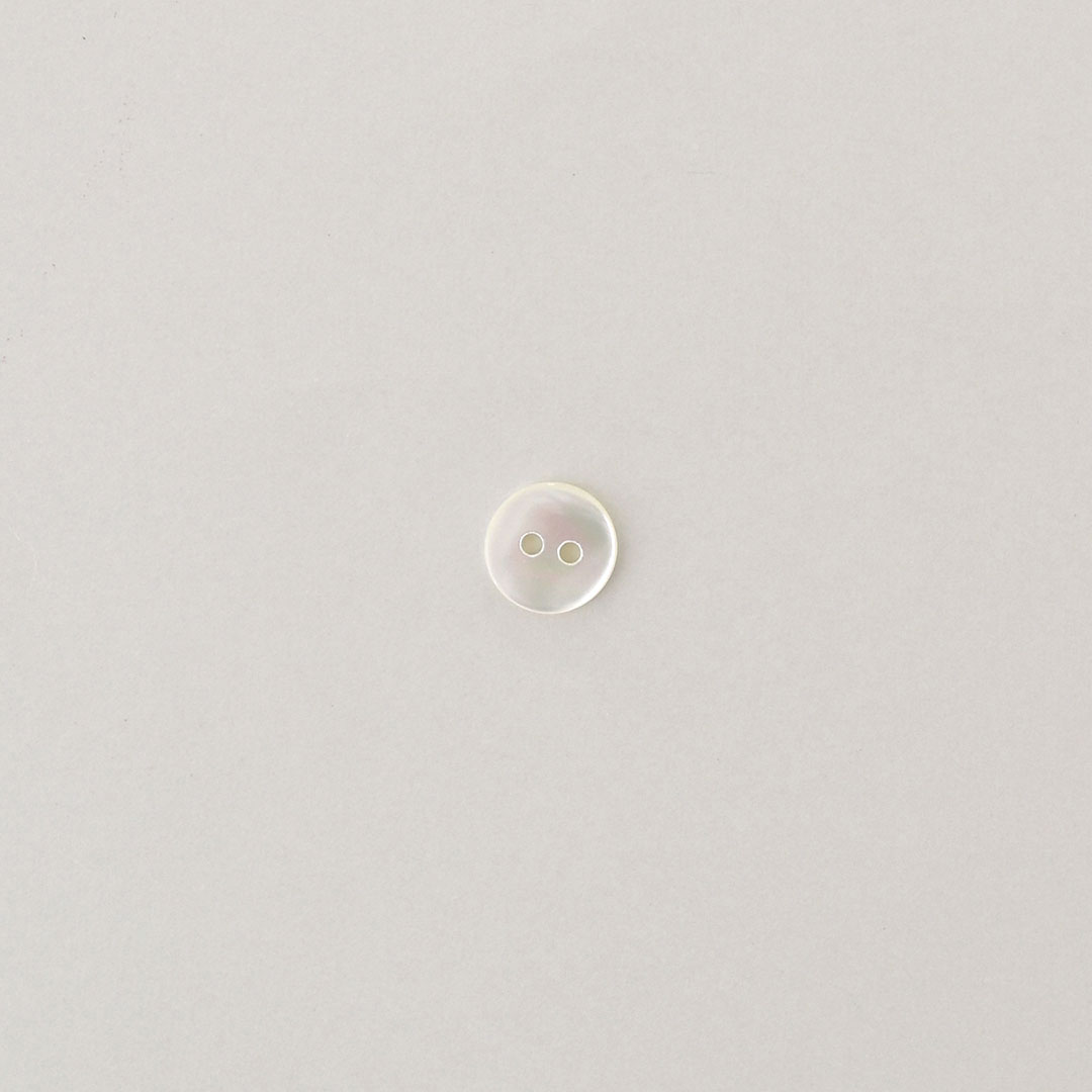 「後ろボタンのプルオーバー」のボタン7個セット　ホワイト(11.5mm)